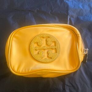 Tory Burch Vinyl Toiletry / Cosmetic Bag disclaimer black marker dot near zip